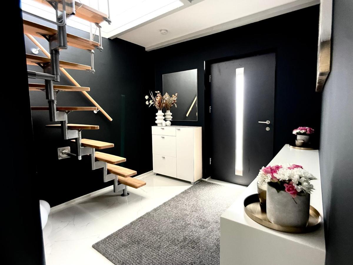 נירנברג M-Style 04 Apartment Mit Balkon Und Gasgrill, 24H Self-Check-In, Free Parking, Netflix מראה חיצוני תמונה