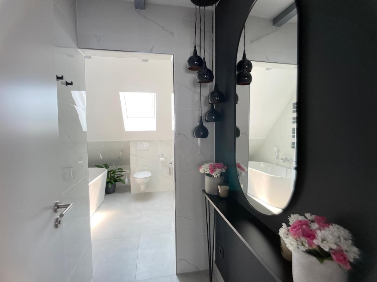 נירנברג M-Style 04 Apartment Mit Balkon Und Gasgrill, 24H Self-Check-In, Free Parking, Netflix מראה חיצוני תמונה